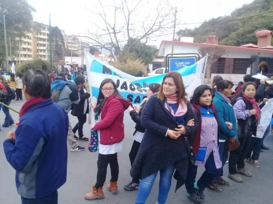 Docentes autoconvocados cortarán el acceso a Salta