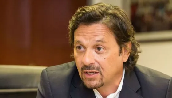 “El docente tendría que estar bien remunerado”