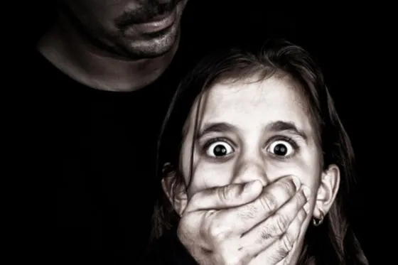 ¿Será justicia? Abusó de su hijastra y sólo lo condenaron a cuatro años de prisión