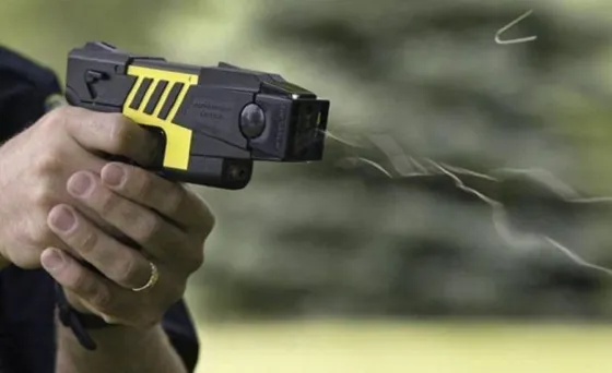 El Gobierno gastó más de $5 millones en 100 pistolas Taser