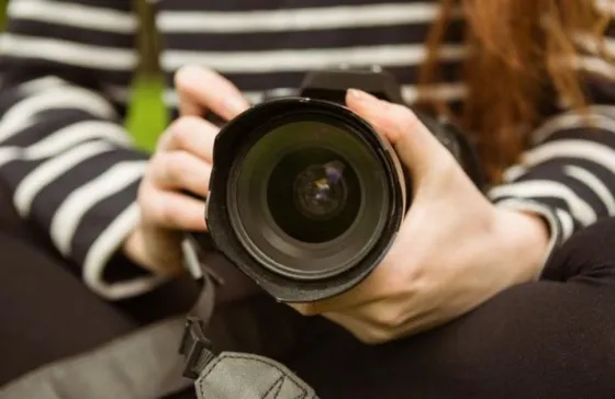 Furor en las redes : La inquietante figura que fotografió una turista . ¿Qué es? . Mirá