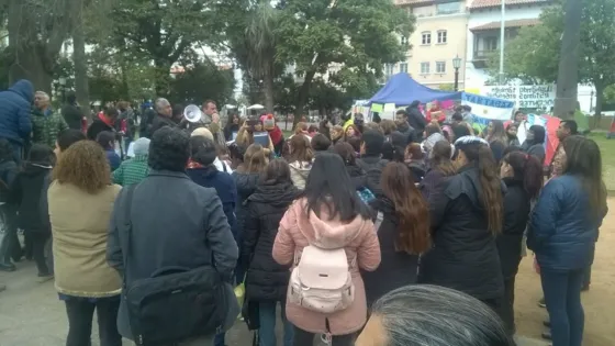 Docentes autoconvocados analizan endurecer las medidas de fuerza