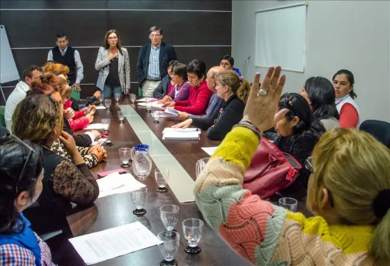 Esta tarde docentes deciden si levantan el paro