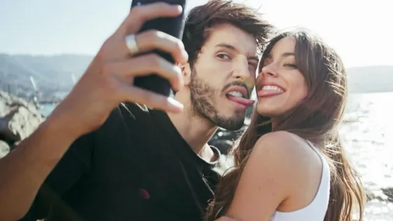 La "intensa" demostración de amor de Yatra a Tini Stoessel