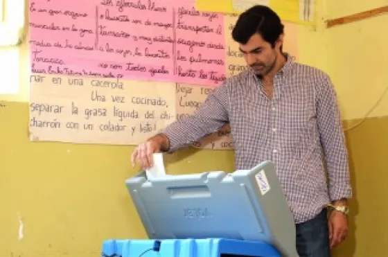 HOY LA ELECCIÓN ES FM CAPITAL