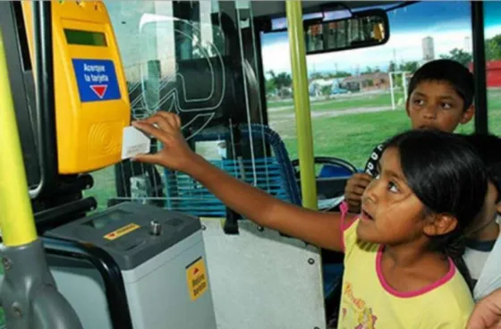 Por el Día del Niño, los niños viajarán gratis en colectivos de SAETA
