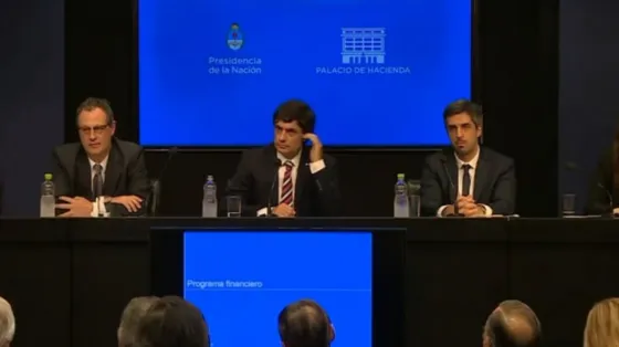 Lacunza anunció un paquete de 4 medidas para “aliviar la carga financiera”