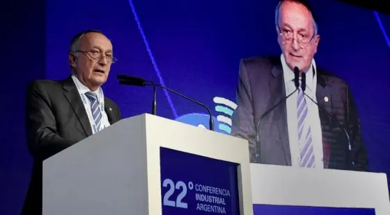 El titular de la UIA avaló la reapertura de paritarias