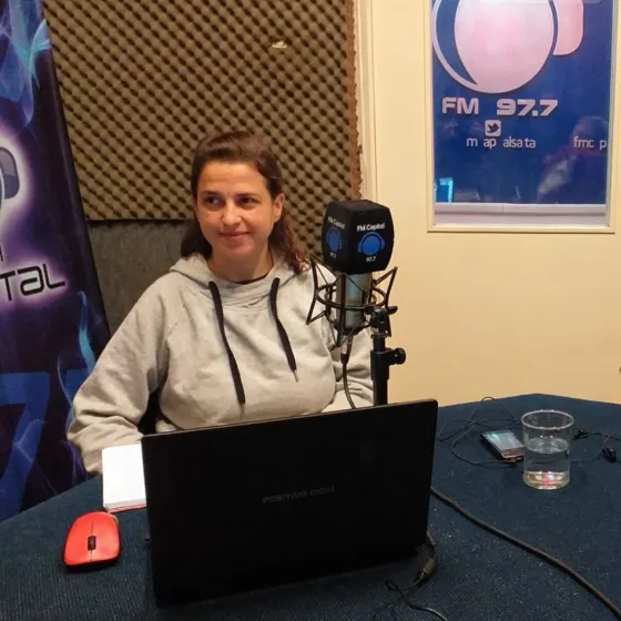 Candidata a diputada de la izquierda propone la anulación de los tarifazos