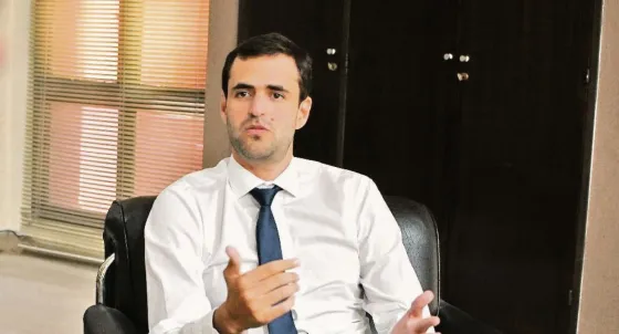 "El voto electrónico le da muchas facilidades a los candidatos y pocas a la gente"