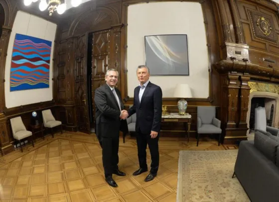 Terminó la reunión entre Macri y Fernández