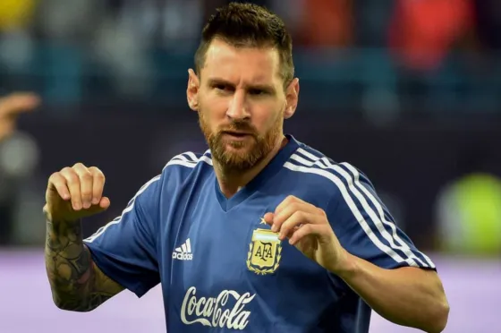 Argentina-Uruguay: Horario, TV y formaciones