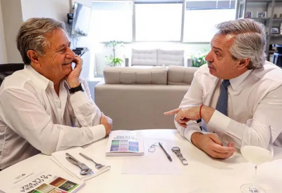 Alberto Fernández recibió al ex mandatario interino Eduardo Duhalde