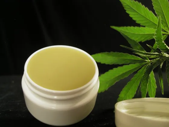 Prohibieron la venta de una crema de Cannabis
