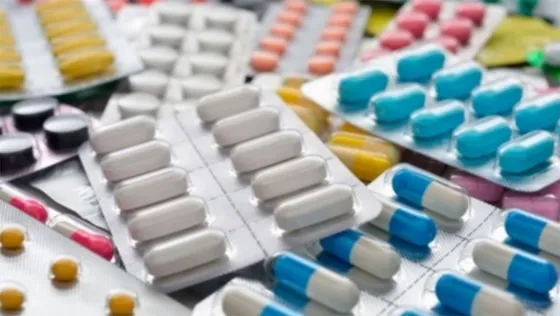 Rebajan el precio de los medicamentos un 8%