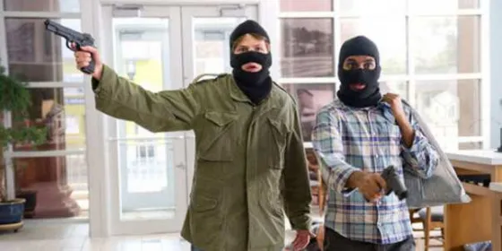 Ya son cuatro los detenidos por el robo millonario en el Banco Patagonia