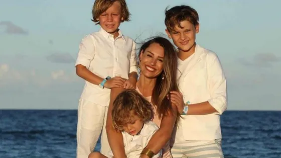 La salida "futbolera" de García Moritán con los hijos de Pampita y Vicuña