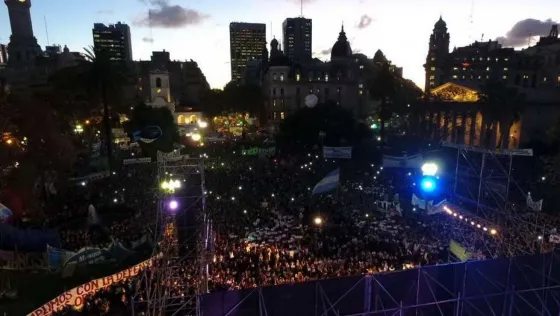 Masiva marcha en Plaza de Mayo contra el 2x1
