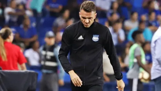 Mariano Soso dejó de ser entrenador de Defensa y Justicia