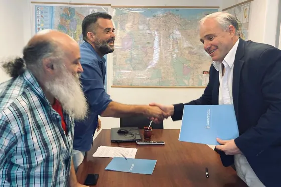 Para acondicionar escuelas, Cánepa firmó un acuerdo con Desarrollo Social de Nación