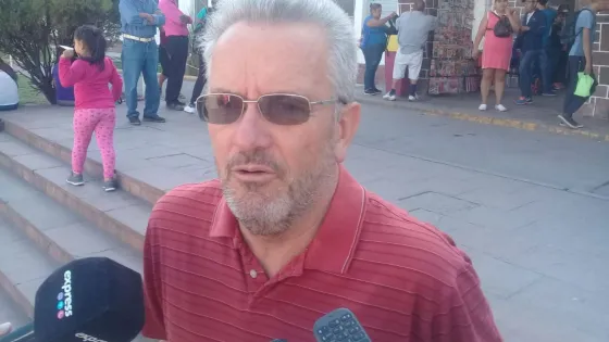 "Sáenz está haciendo una puesta en escena. Son todos unos caraduras"