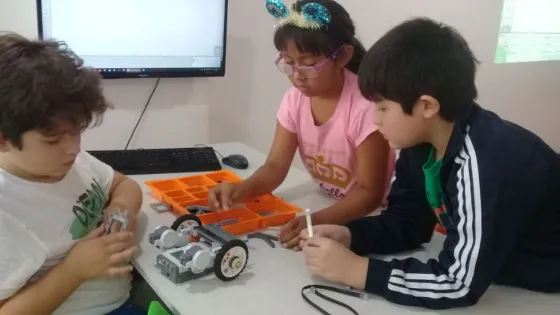 De Salta a Bourdeax: jóvenes salteños buscan participar del mundial de róbotica