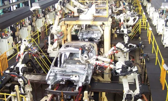 La producción de autos cayó un 20% en febrero