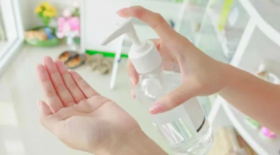 El Gobierno congeló el precio del alcohol en gel