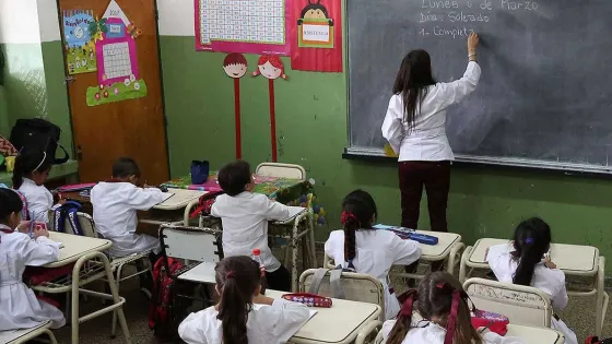 En Salta no se suspenden las clases por el momento