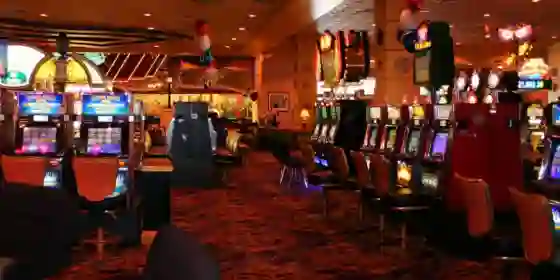Hoy cerrarán los casinos en Salta
