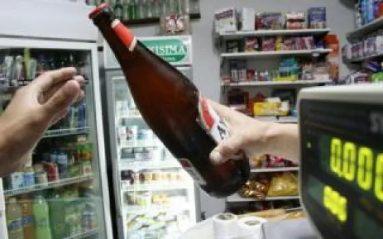 Volverán a vender bebidas alcohólicas en los municipios