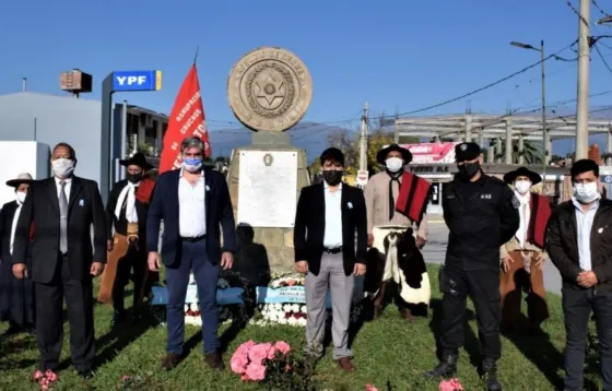 Intendente salteño violó la cuarentena para hacer un acto