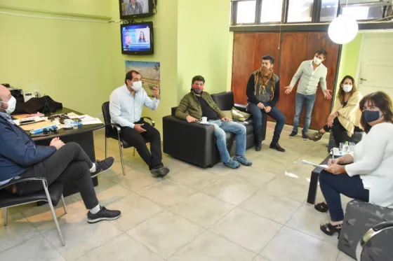 Vuelven las conferencias de prensa presenciales