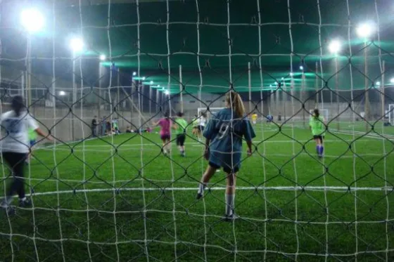 ¿Irías? Vuelve el fútbol 5 pero con horario especial