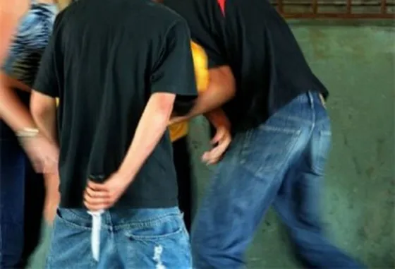 Una pelea de adolescentes termina con un machetazo