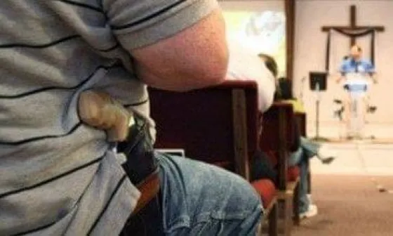 Se c... en Dios, insólito robo a una iglesia