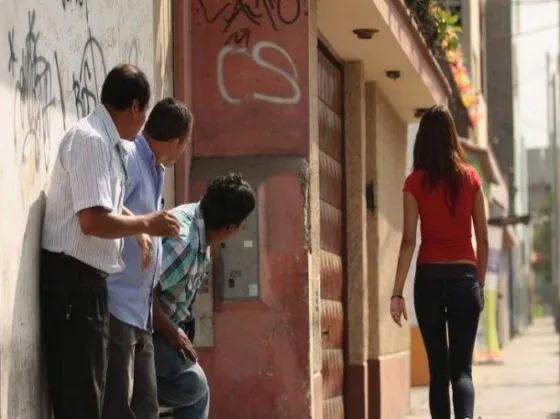 Mumala festeja que por primera vez se sancionaría el acoso callejero