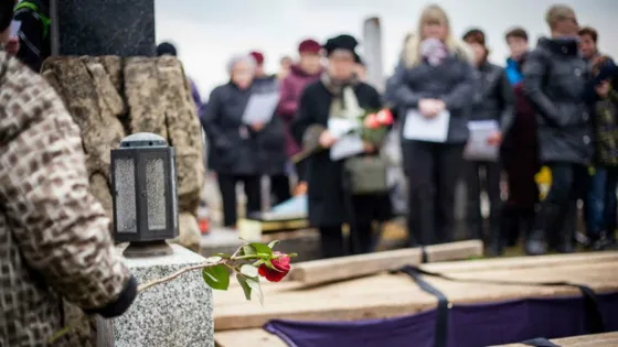 Organizó su fiesta de cumpleaños, nadie fue y murió la misma noche