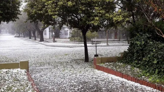 Fuerte caída de granizo en Córdoba