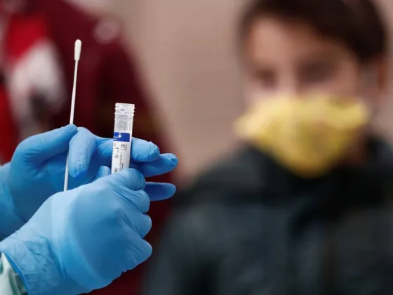 Viajar en tiempos de covid-19: qué países piden hisopados en su ingreso al territorio nacional