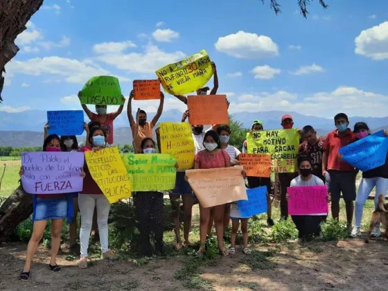 Escándalo en La Viña: la policía reprime a manifestantes por orden del Dr. Perazzone