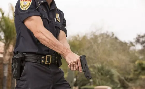 Policía disparó en la nuca a un menor que fumaba marihuana: irá a juicio