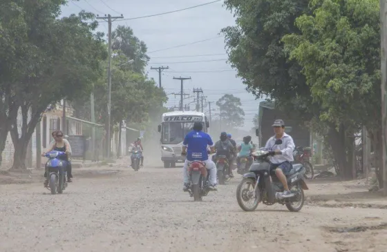 En una pelea de bandas en Colonia Santa Rosa un chico de 14 años recibió un balazo en el pecho