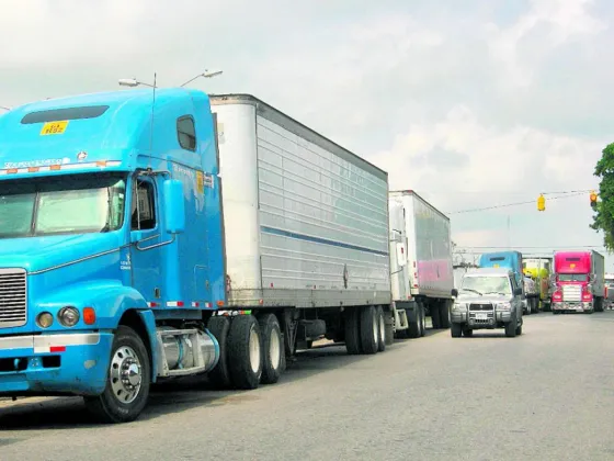 Salta - Bolivia: ingresaron más de 27 mil camiones por frontera entre 2016 y 2017