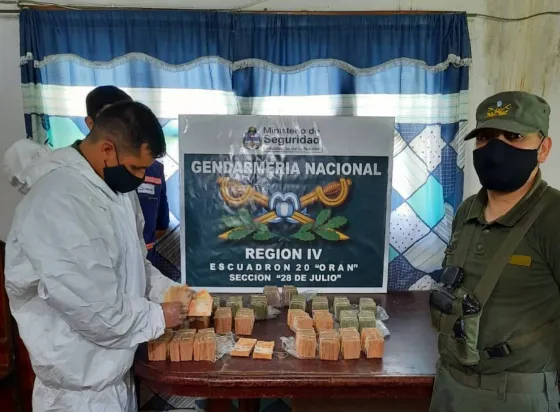 Intentaron pasar casi $10 millones a Aguas Blancas