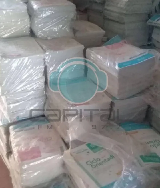 Encontraron una gran cantidad de cartillas educativas sin entregar