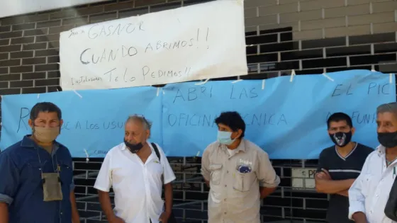 Instaladores de Gasnor reclaman y exigen que reabran sus puertas