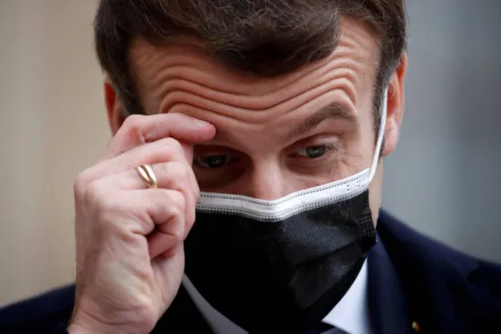 Emmanuel Macron tiene coronavirus