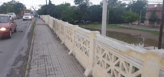 Planifican obras de refacción en el puente Vélez Sarsfield