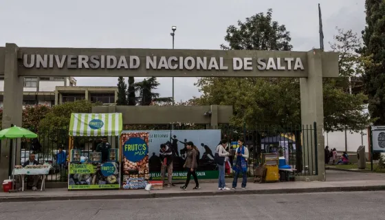 A partir de abril volverían los últimos años y las prácticas de laboratorio en la UNSa
